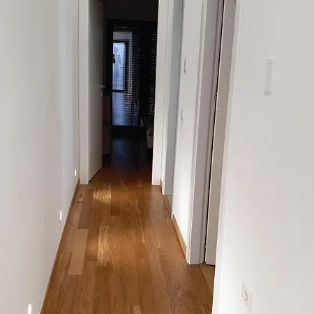 Aliko's Peaceful House, Close To Bus Terminal Holiday home *